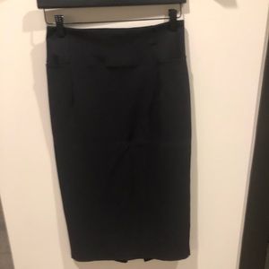 Lululemon black pencil skirt